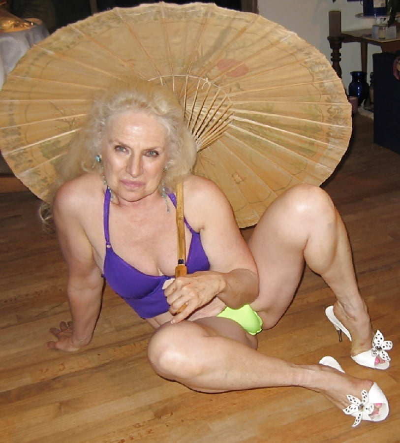 Long Legs Granny Porn - Long legged granny