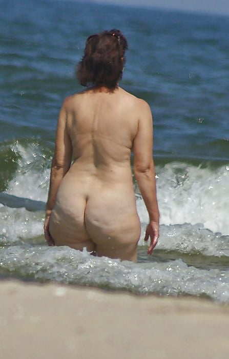 mature on the beach 5